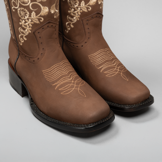 Women's Embroidered Square Toe Cowboy Short Boots and Belt Combo