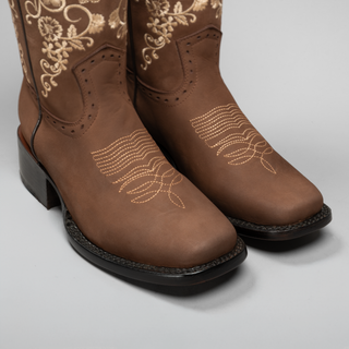 Sand boot and belt combo
