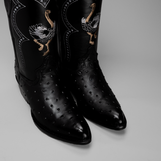 Black boot and belt combo