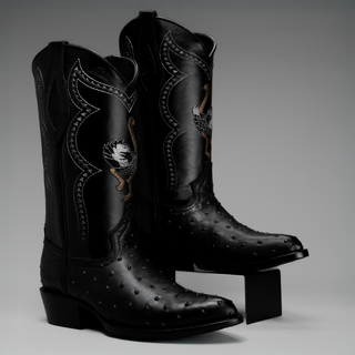 Black boot and belt combo