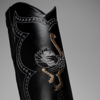 Black boot and belt combo