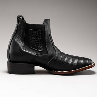 Black boot and belt combo