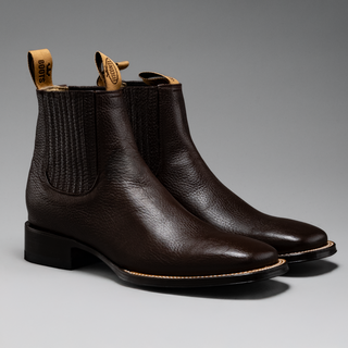 Brown boot and belt combo