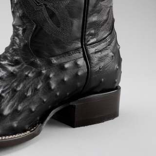Black boot and belt combo