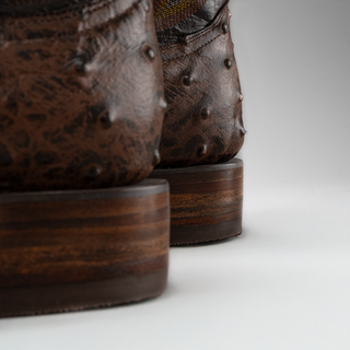 Brown boot and belt combo