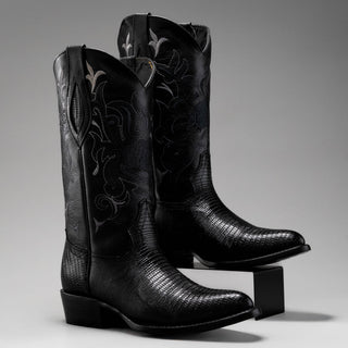 Black boot and belt combo