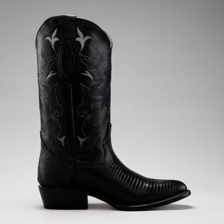 Black boot and belt combo
