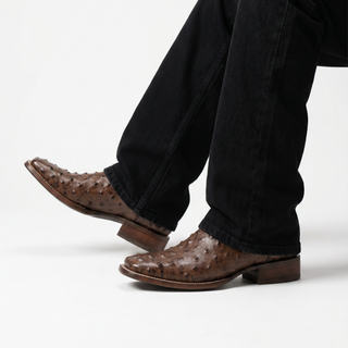 Brown boot and belt combo