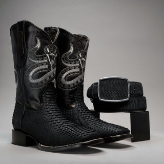 Black boot and belt combo