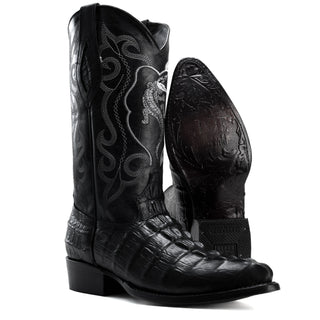 Black boot and belt combo