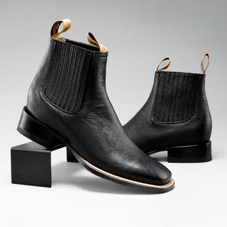 Black boot and belt combo